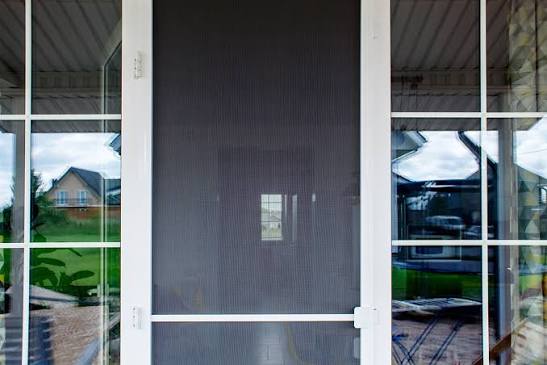 In-Home Screen Door Installation in El Cajon: A Convenient Way to Improve Everyday Comfort