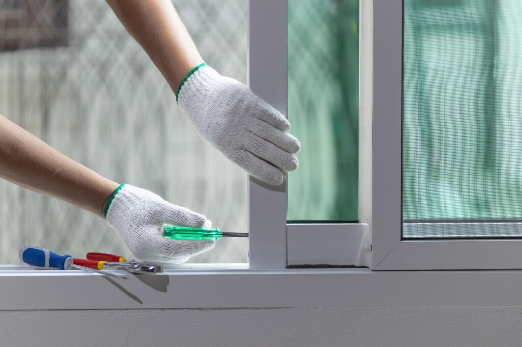Mobile Screen Door Service in Solana Beach: Convenient Solutions for a More Comfortable Home