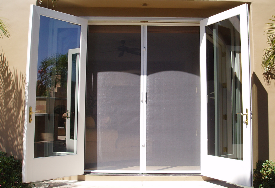 Why Homeowners Are Choosing Double Retractable Screen Doors in Ramona