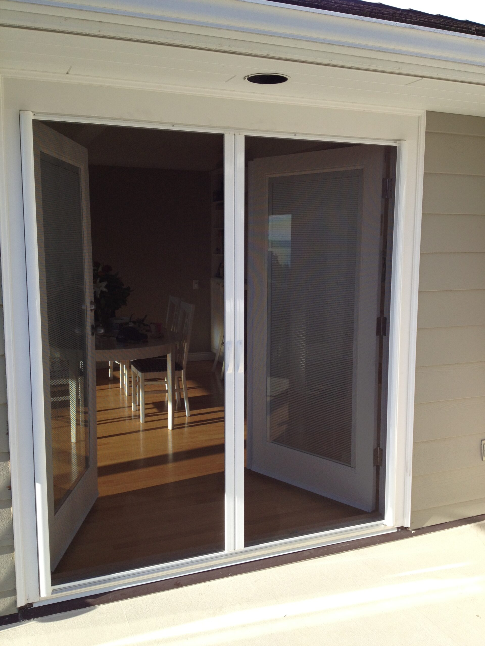 Retractable Screen Door Installation Near Me in Fallbrook: A Simple Upgrade for Everyday Living