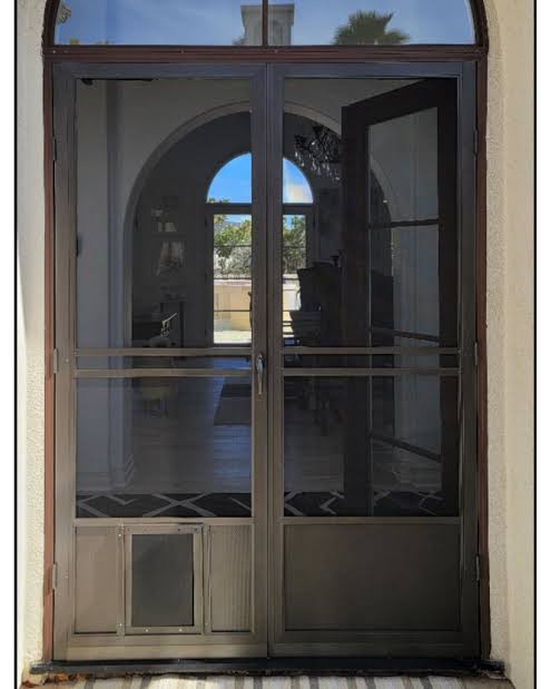 What to Look for in Retractable Screen Door Installers in Carlsbad