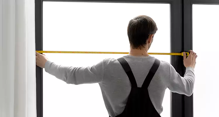 Professional Retractable Screen Door Installation in Rancho Peñasquitos